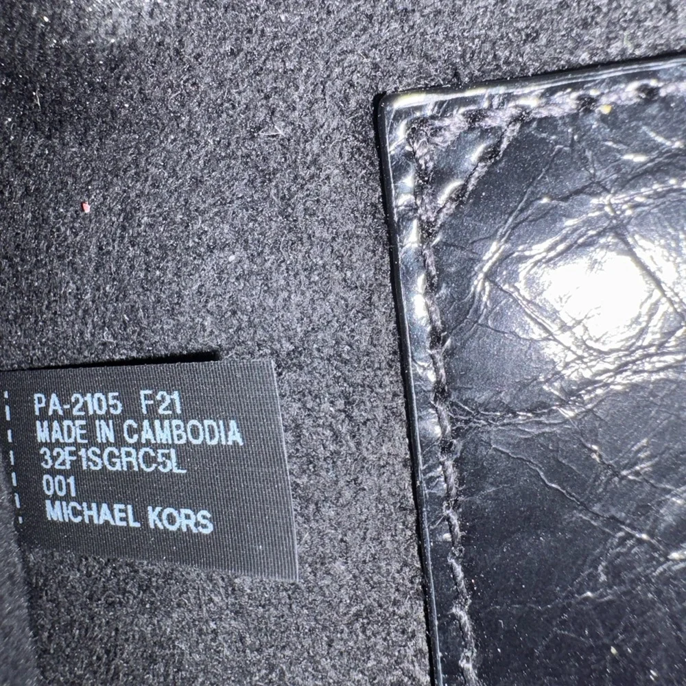 Michael Kors Studded Crossbody Black Leather COA Excellent Condition MK RARE - Picture 9 of 10